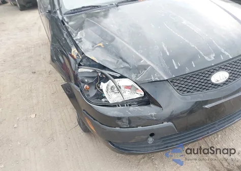 2006 Kia Rio Lx z USA, uszkodzony, nr VIN KNADE123766065849